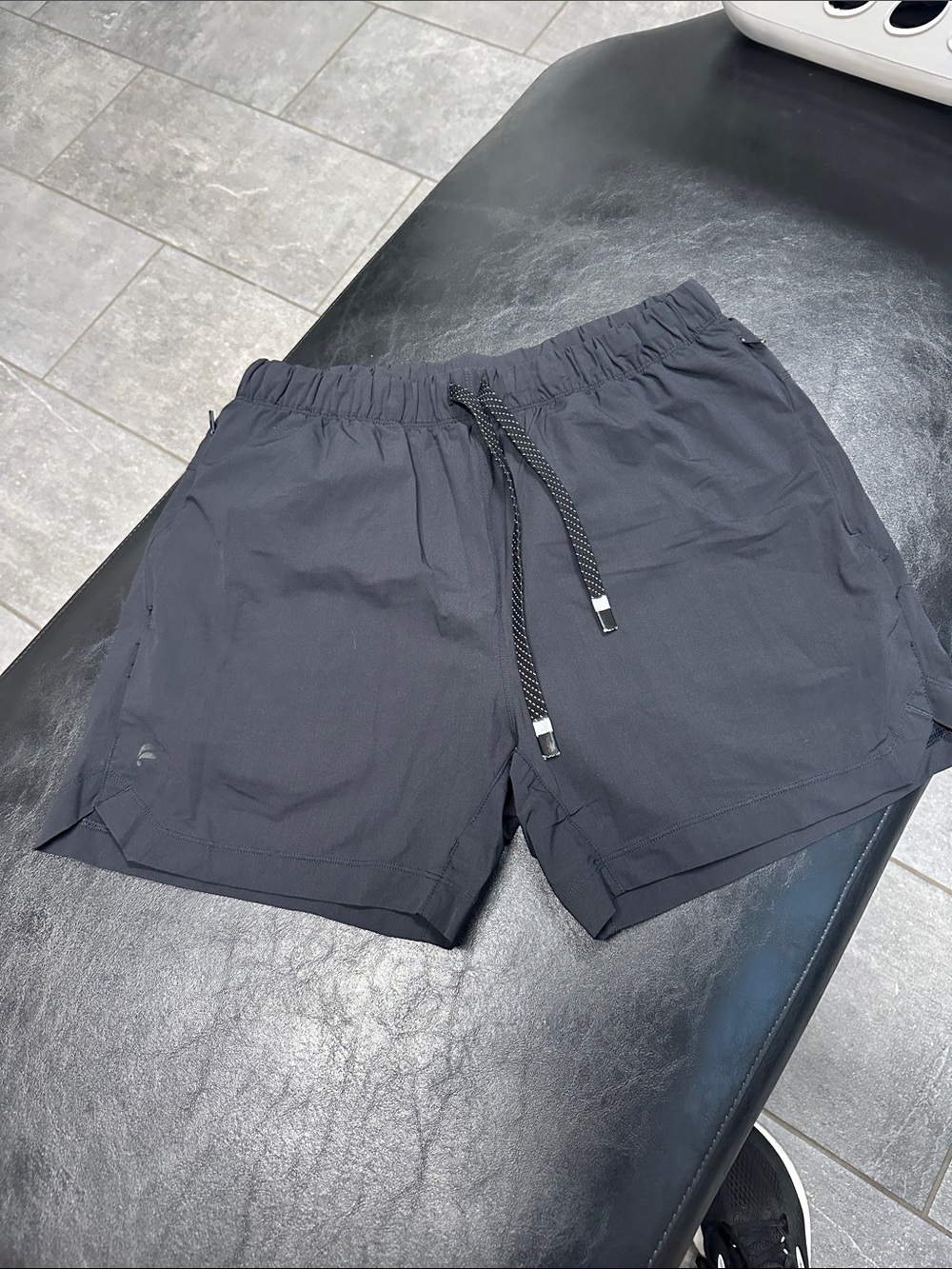 Fabletics Men's Black Athletic Drawcord Shorts